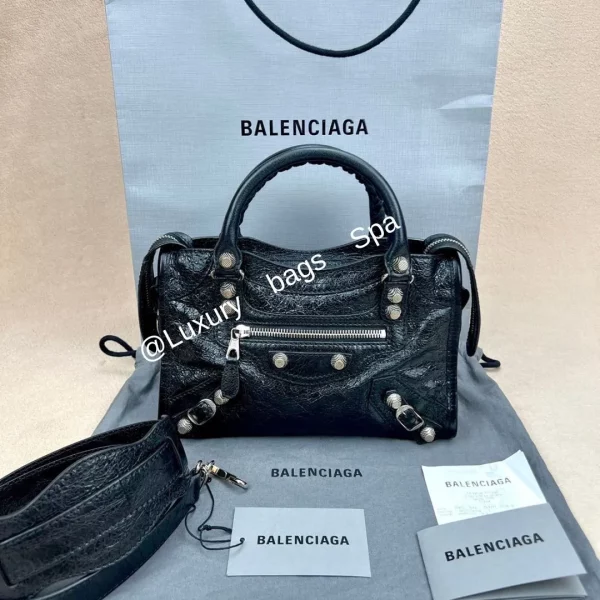 ร้านขายกระเป๋าแบรนด์เนมมือสอง กระเป๋าแบรนด์เนมมือสอง กระเป๋า Balenciaga mini city มือสอง