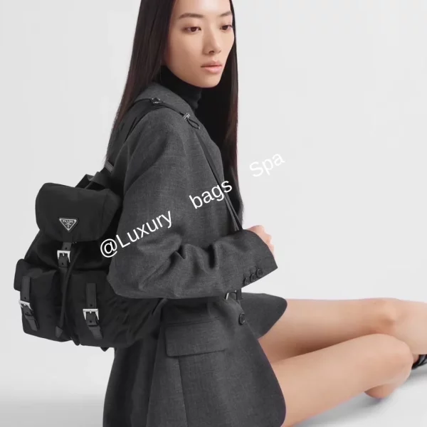 ร้านขายกระเป๋าแบรนด์เนมมือสอง กระเป๋าแบรนด์เนมมือสอง กระเป๋า Prada Nylon Backpack มือสอง