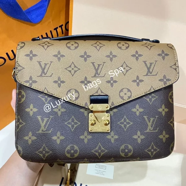 ร้านขายกระเป๋าแบรนด์เนมมือสอง กระเป๋าแบรนด์เนมมือสอง กระเป๋าLOUIS VUITTON Metis Reverce dc20 มือสอง